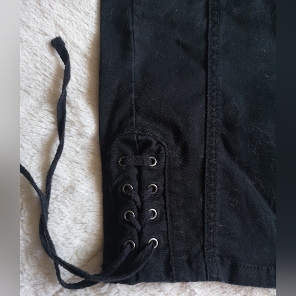 Style&Co Capri pants. Size 8. - Picture 3 of 10